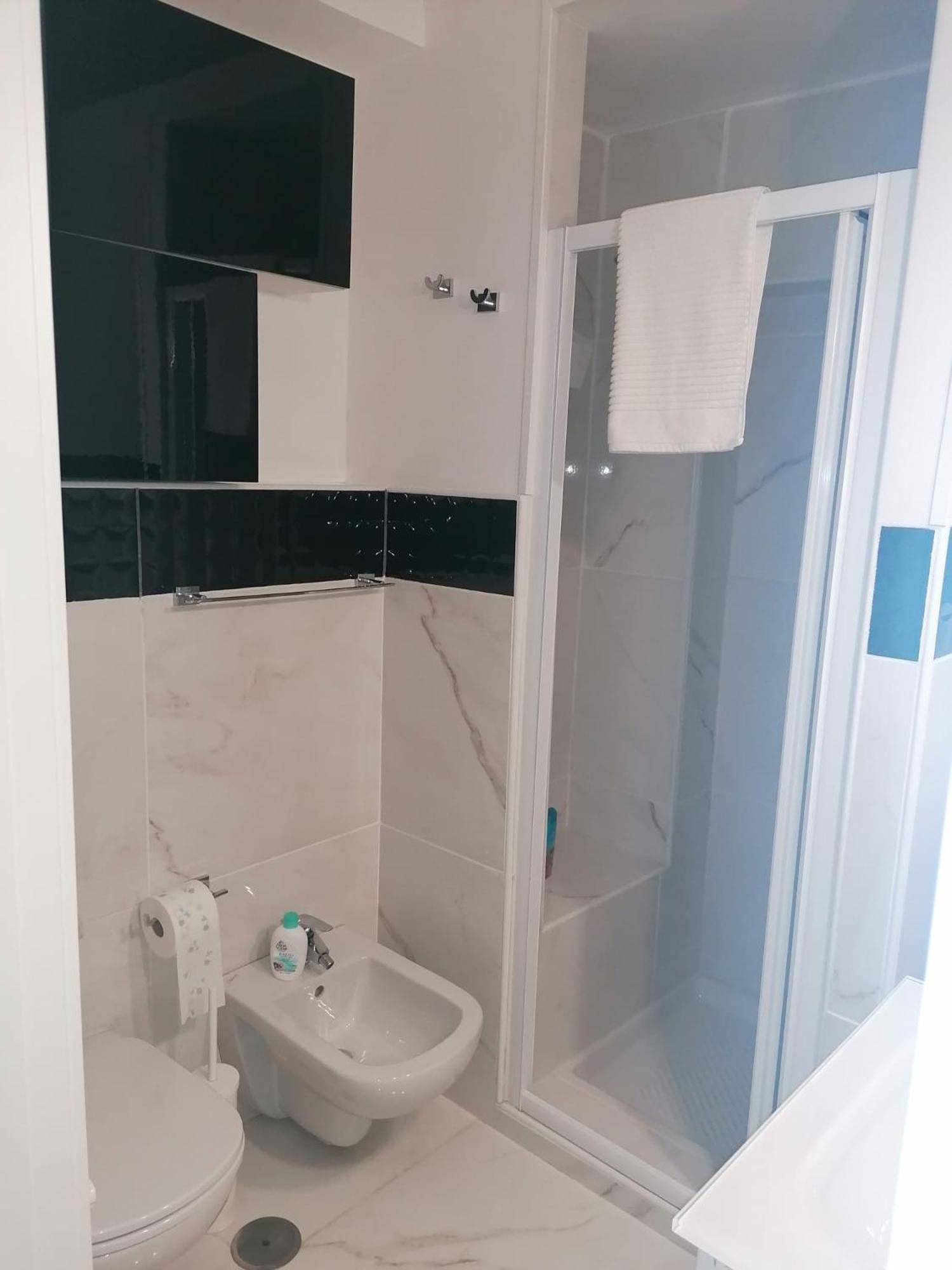 Fiumicino Aeroporto Casa Vacanze Orchidea Екстериор снимка